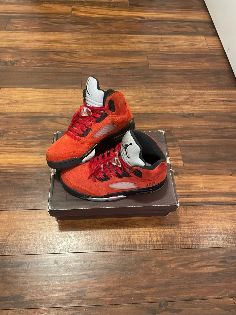 Jordan 5 Raging Bull (2021) – Size 8.5 Men’s